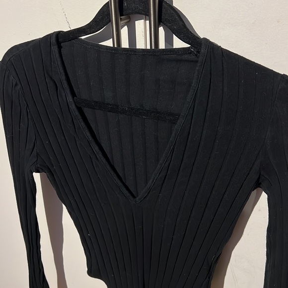 Deep V bodysuit BNWOT - Picture 1 of 2